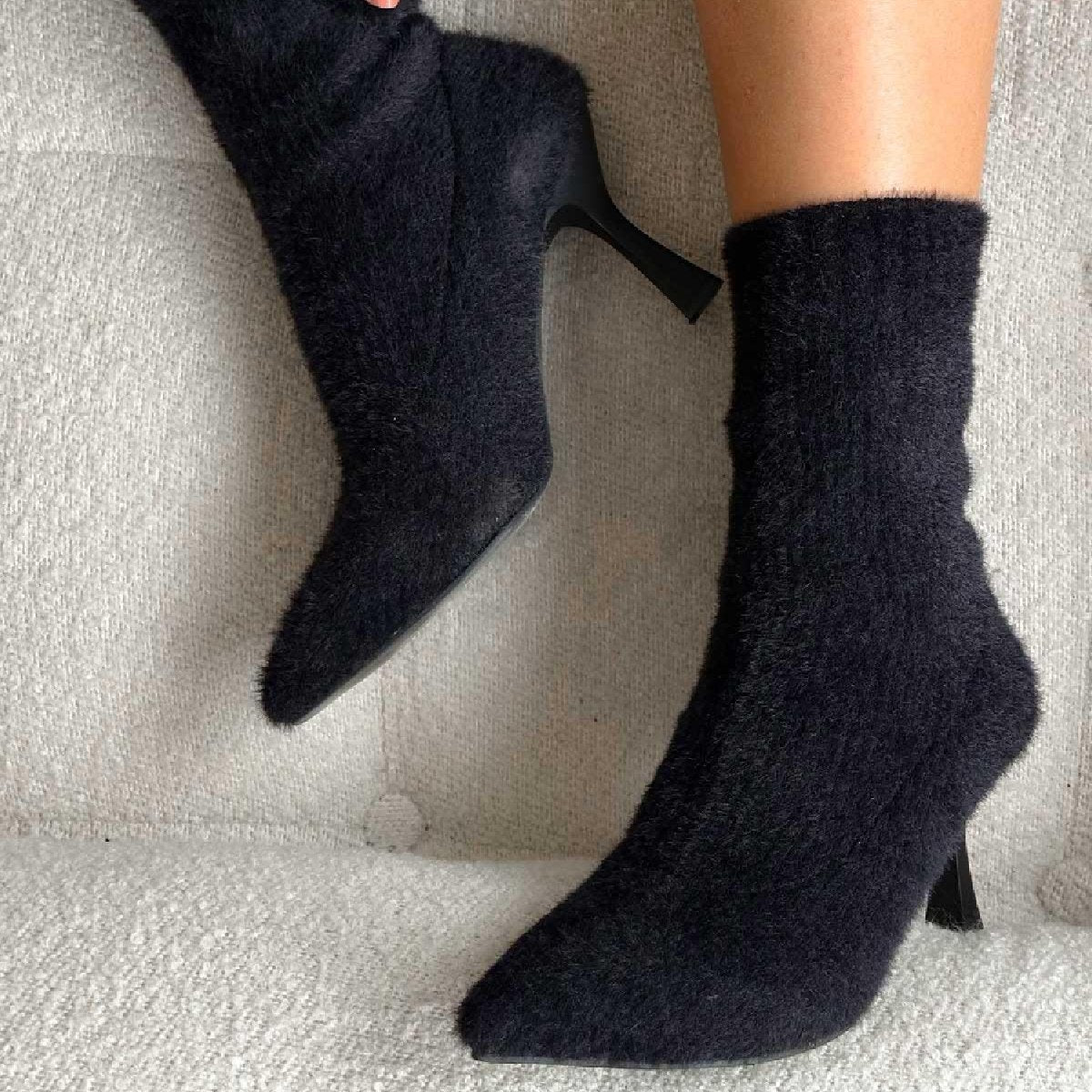 Elegant Stiletto Heeled Knit Boots