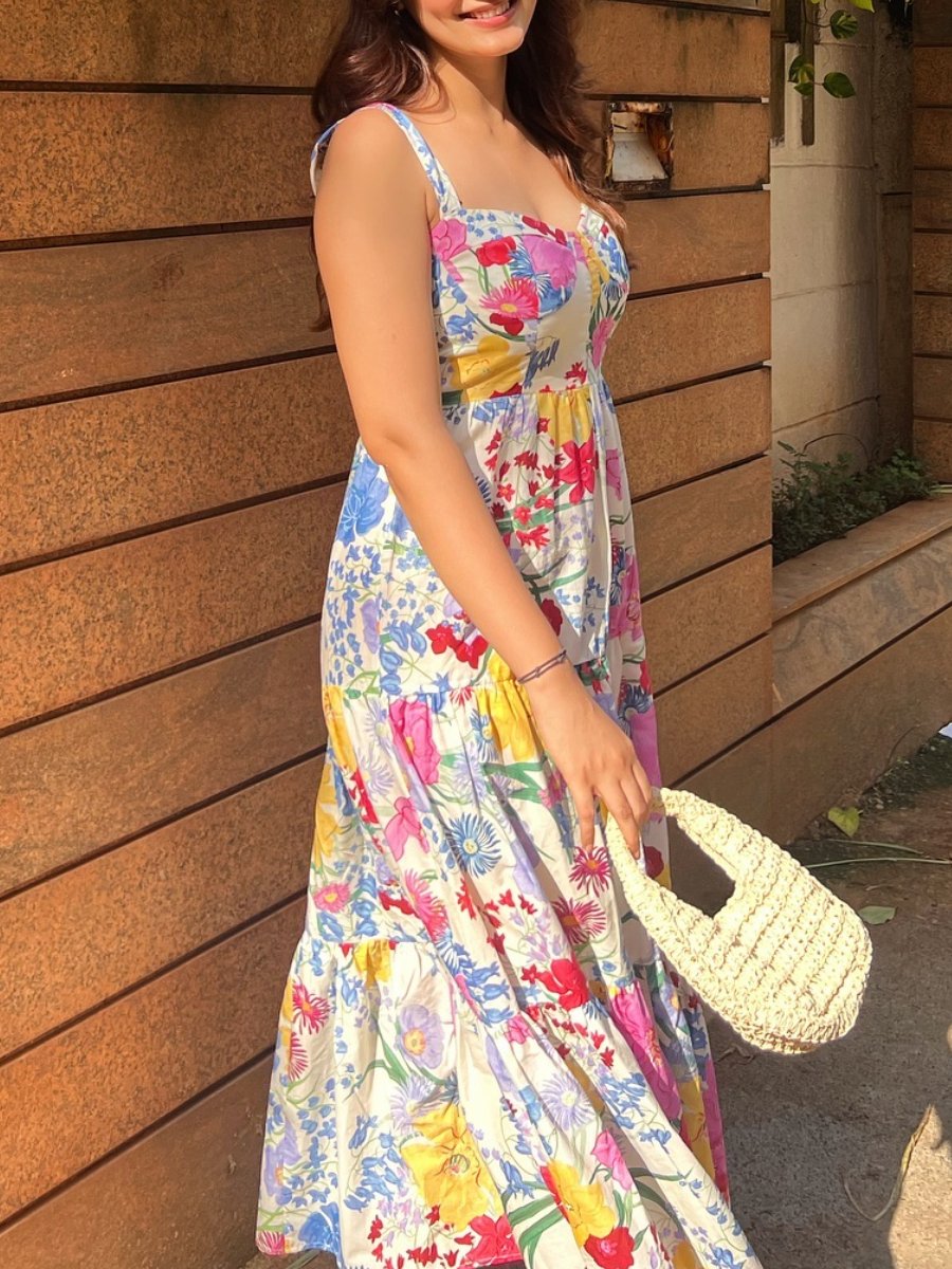 Colorful Floral Print Sweetheart Neck Midi Dress